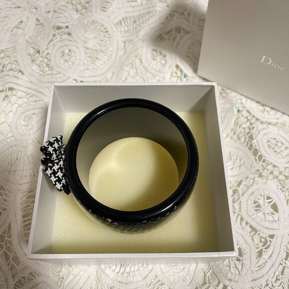 Authentic DIOR Vintage Houndstooth Resin Bangle Bracelet with Box - Picture 14 of 15
